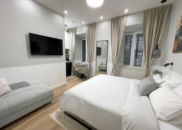 Olive Rooms